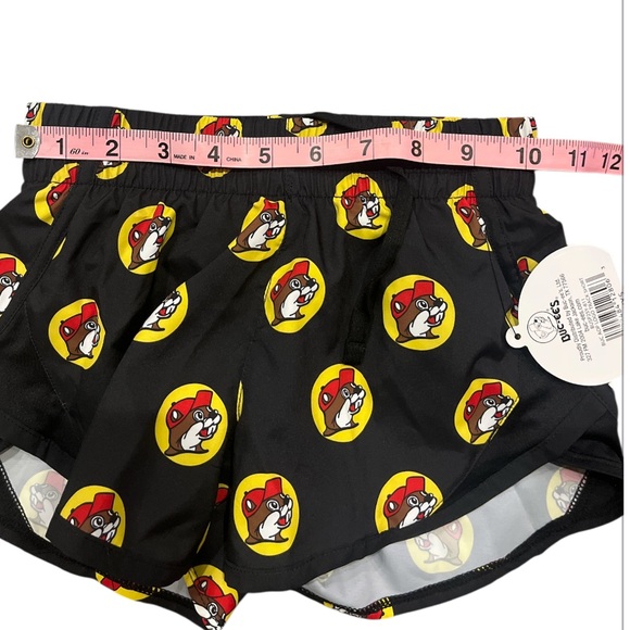 NWT Buc-ee’s Boys Youth Black Logo Active Swim Trunks Shorts Size YXS - Picture 7 of 8